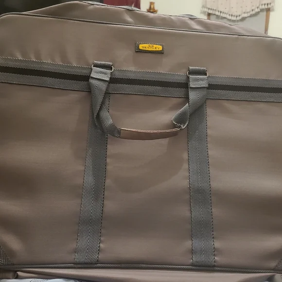 Bentley garment bag new arrivals